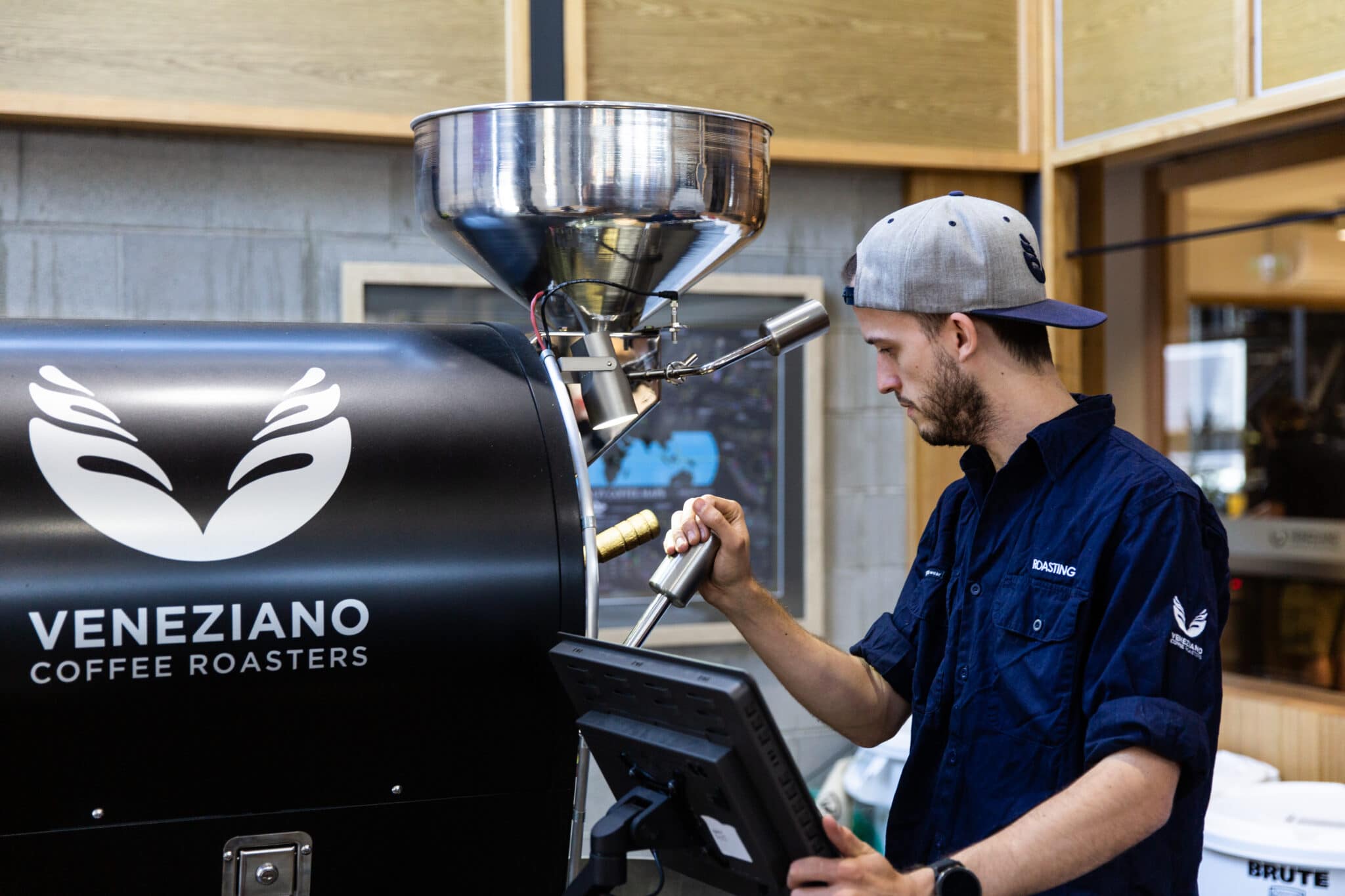 Daniel Shadbolt wins Australian Roasting Championship - Beanscene